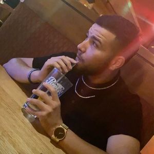 Meet your Posher, Robert